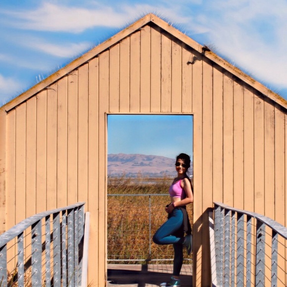 Meet your Posher, Jay of Find Fun - Picture 2 of 11